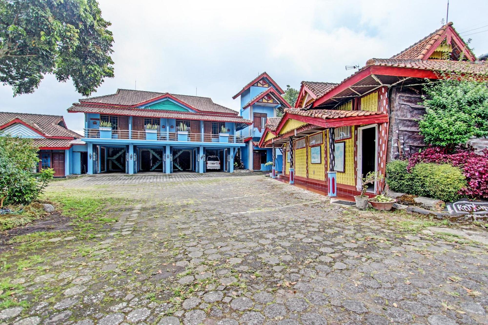 Capital O 91644 Loka Hause Ξενοδοχείο Salatiga Εξωτερικό φωτογραφία
