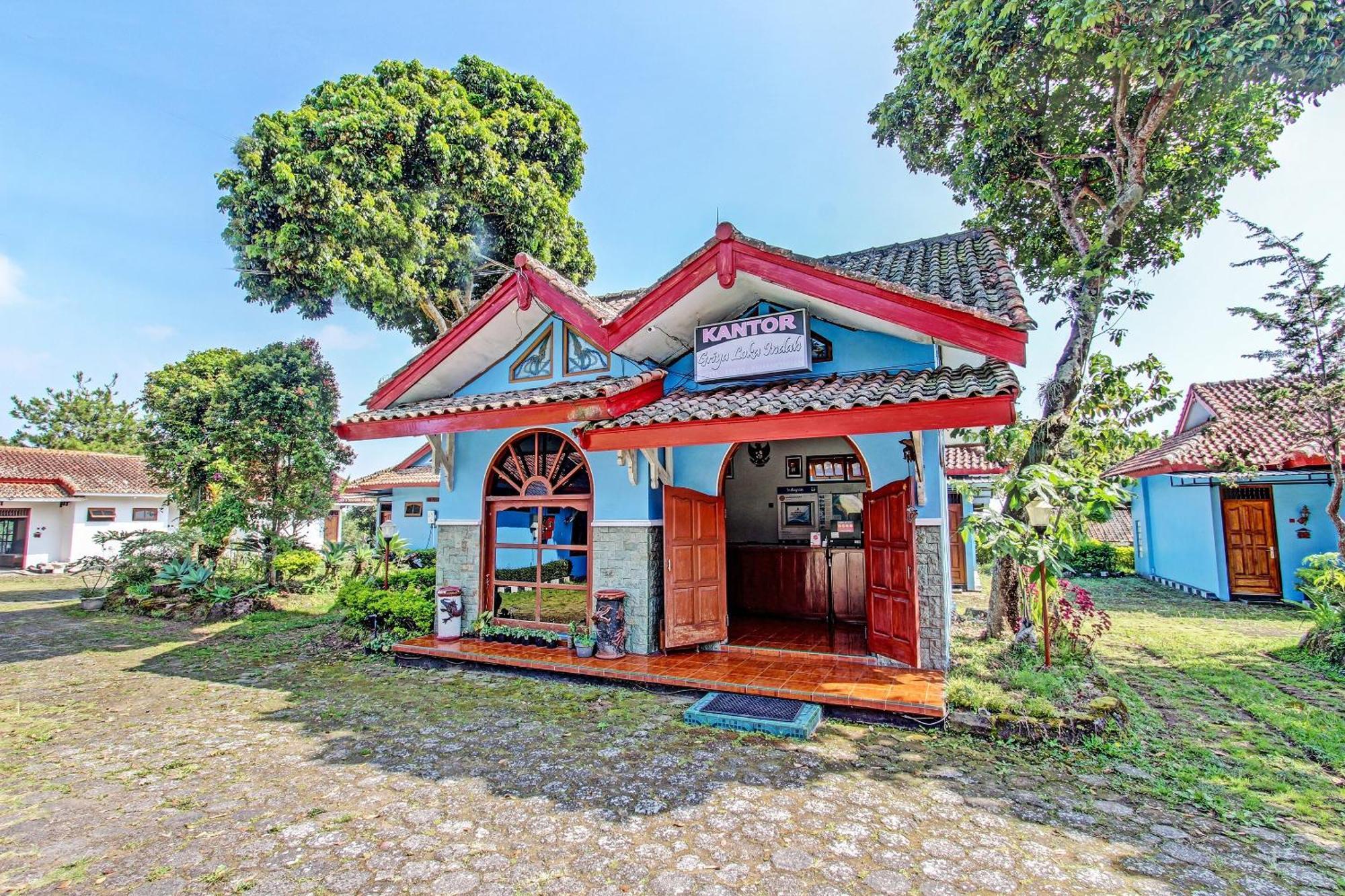 Capital O 91644 Loka Hause Ξενοδοχείο Salatiga Εξωτερικό φωτογραφία